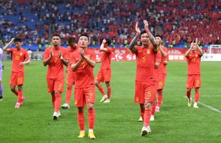 费德勒在快船比赛中比分优势明显，赛事规则更新引发热议！