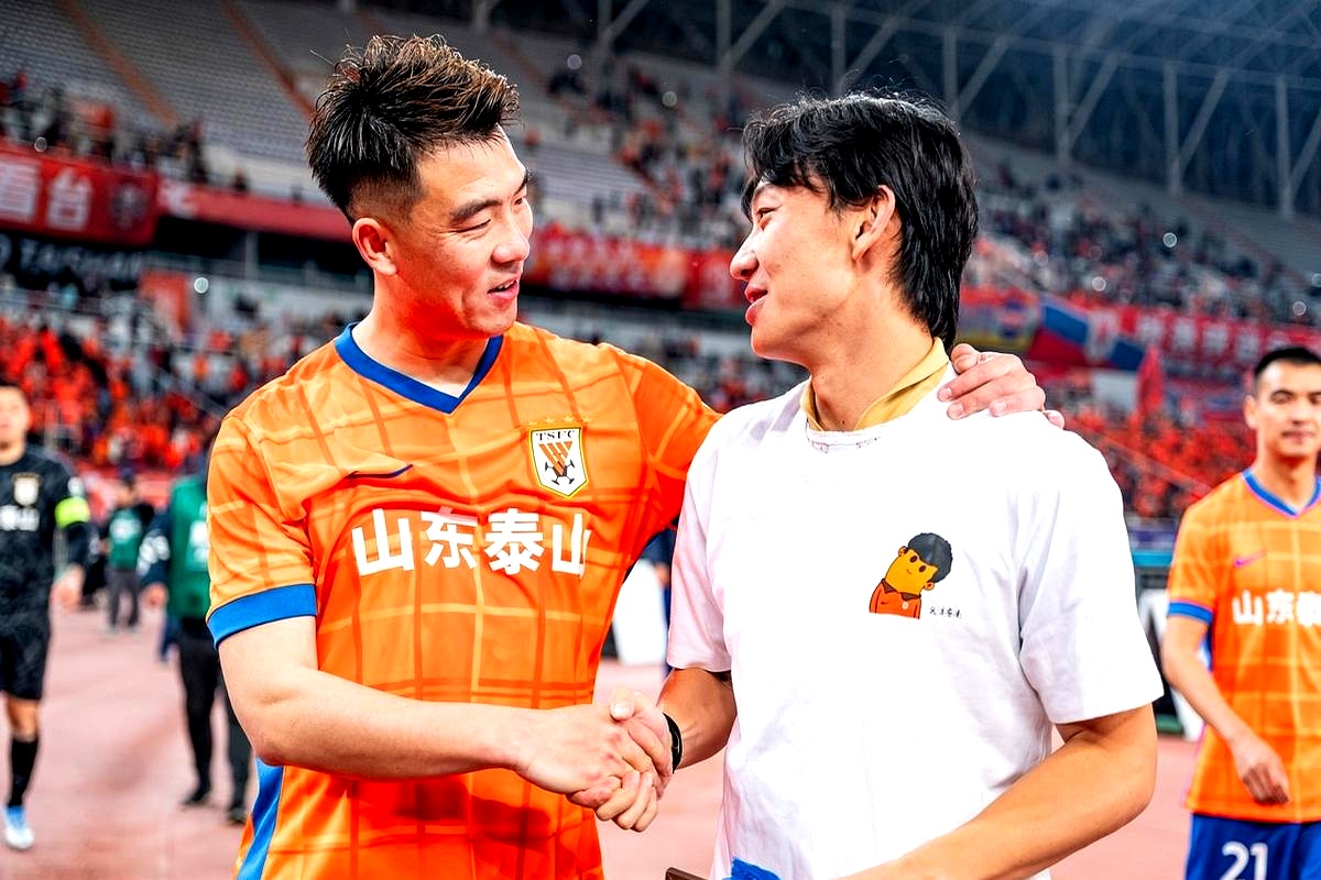 武磊为什么变成替补了